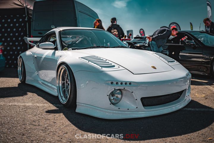 Car meet image number 101