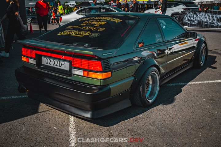 Car meet image number 99