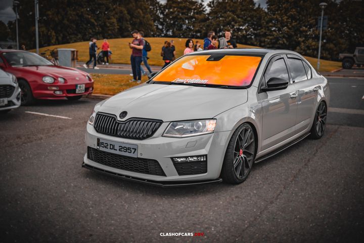 Car meet image number 77