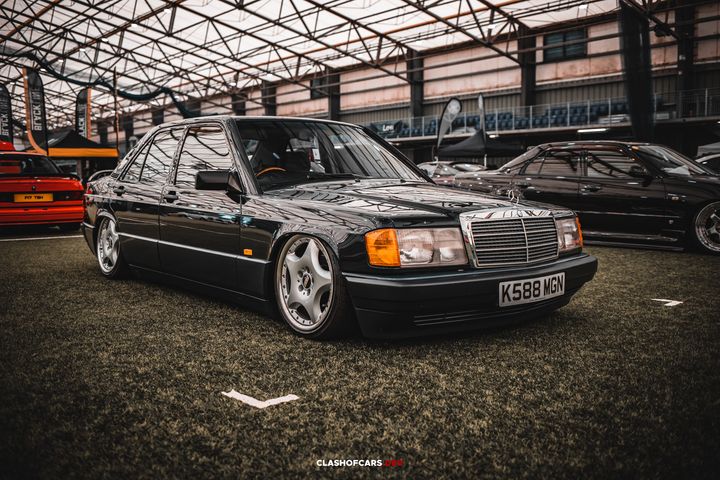 Car meet image number 124