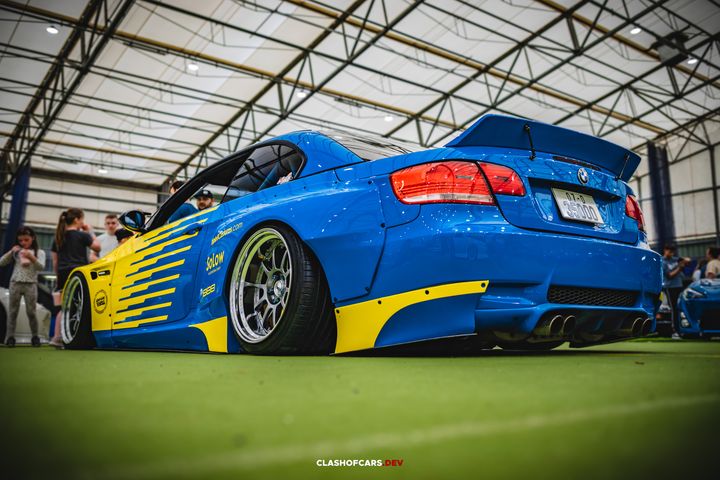 Car meet image number 186