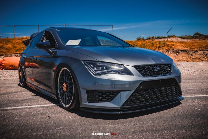 Car meet image number 240