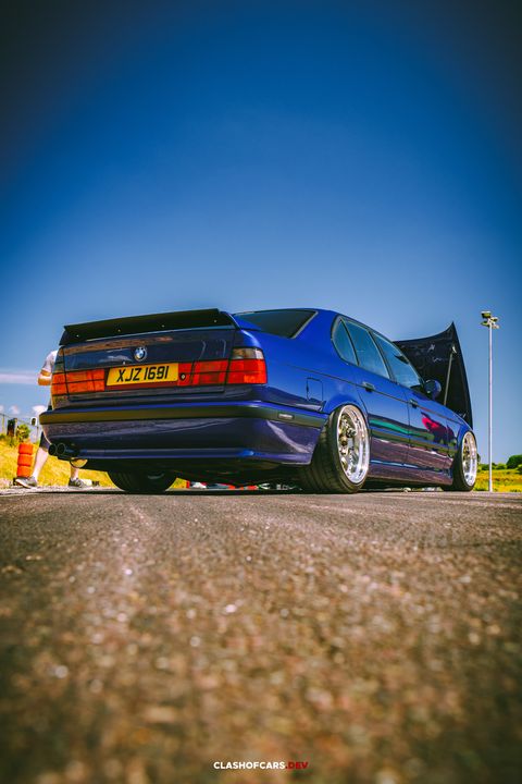 Car meet image number 259