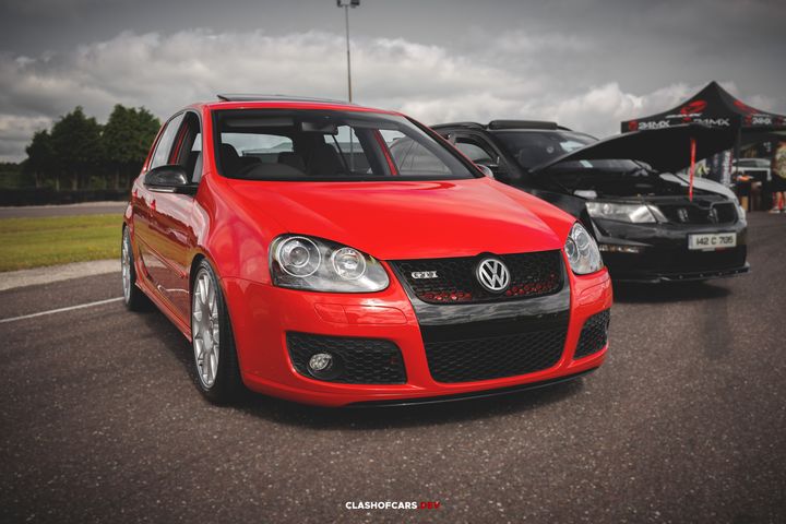 Car meet image number 56